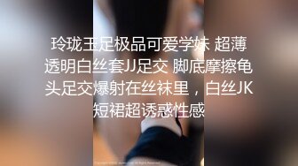 巨乳小骚货扭腰摆臀乳摇，坐在马桶上自慰，无毛干净美穴