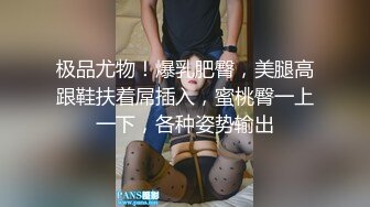 家用网络摄像头破解强开偸拍老夫少妻过性生活先在地板上肏然后回床上肏男人很猛花样很多娇妻呻吟一流