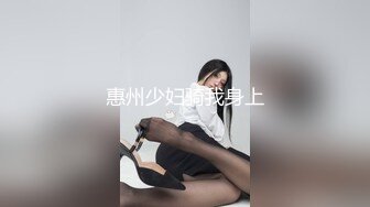 害羞的美丽女人